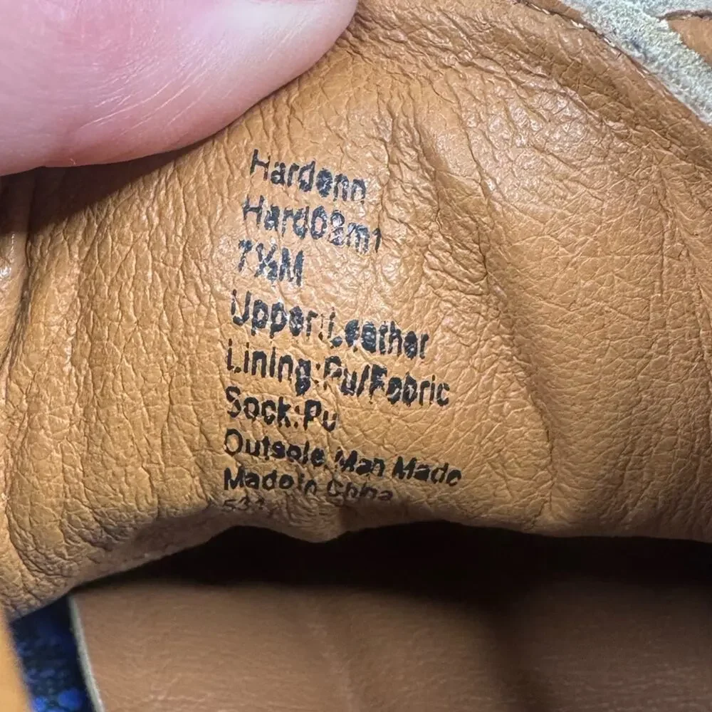 Steve Madden Mens 7.5 Medium Hardenn Suede Chukka Boots in Tan